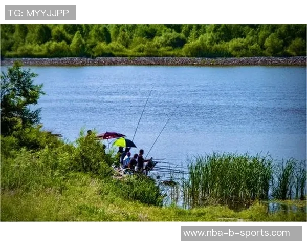 西蒙斯热爱钓鱼运动以真诚信仰推广钓鱼文化